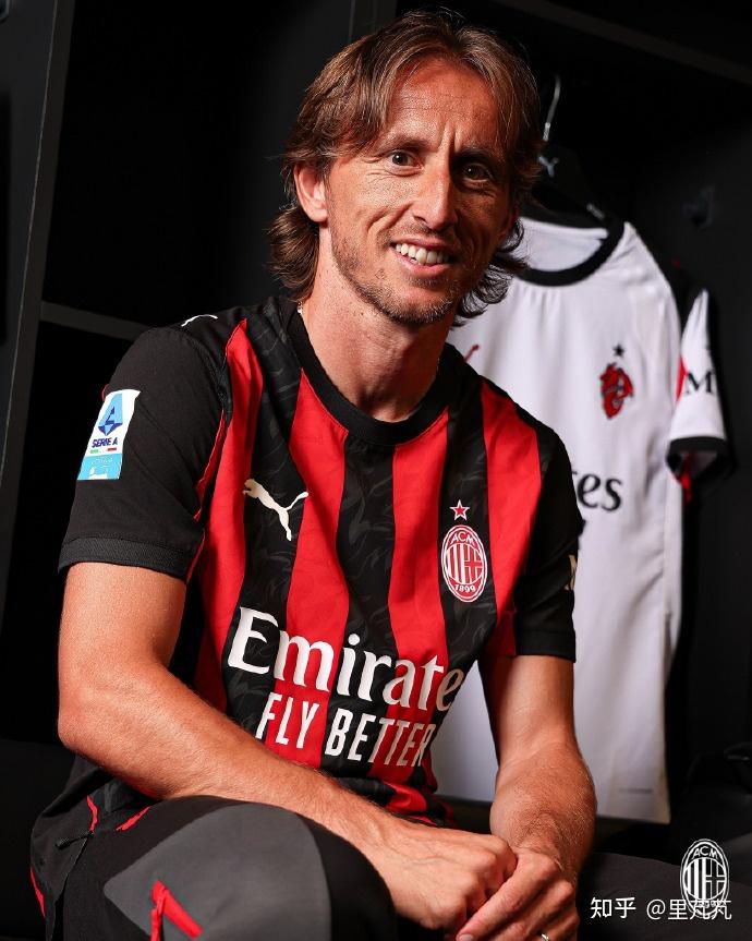 德泽尔比：我没和国米接触过；路易斯-恩里克需要信任