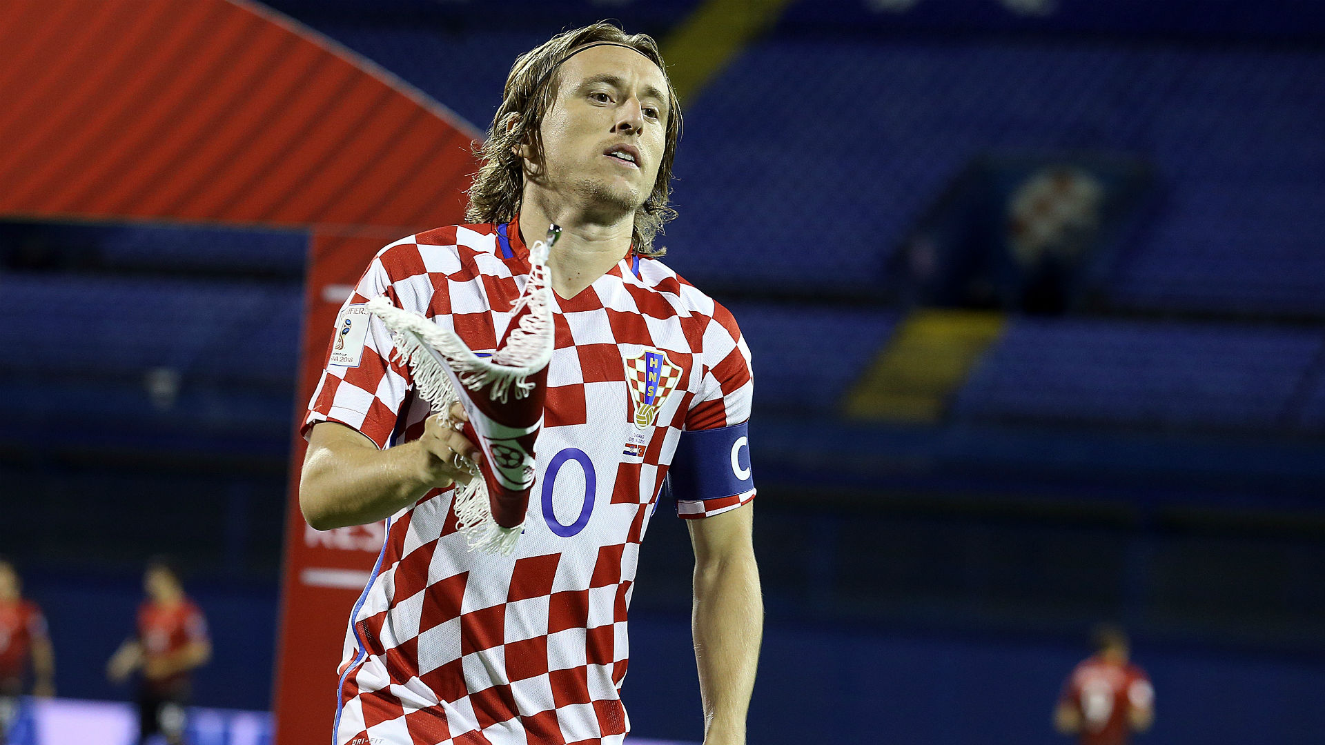 恩德里克的父亲指向皇家马德里：巴西新星的困境与出路