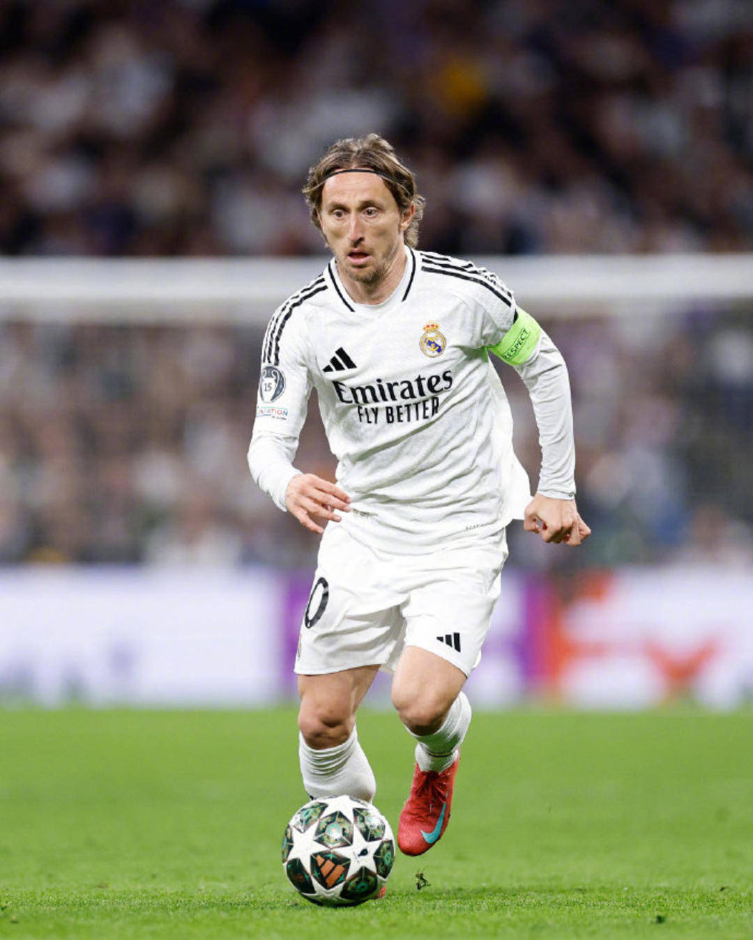 悲喜两重天！孙兴慜失点后表情极度痛苦，穆勒晋级后喜笑颜开